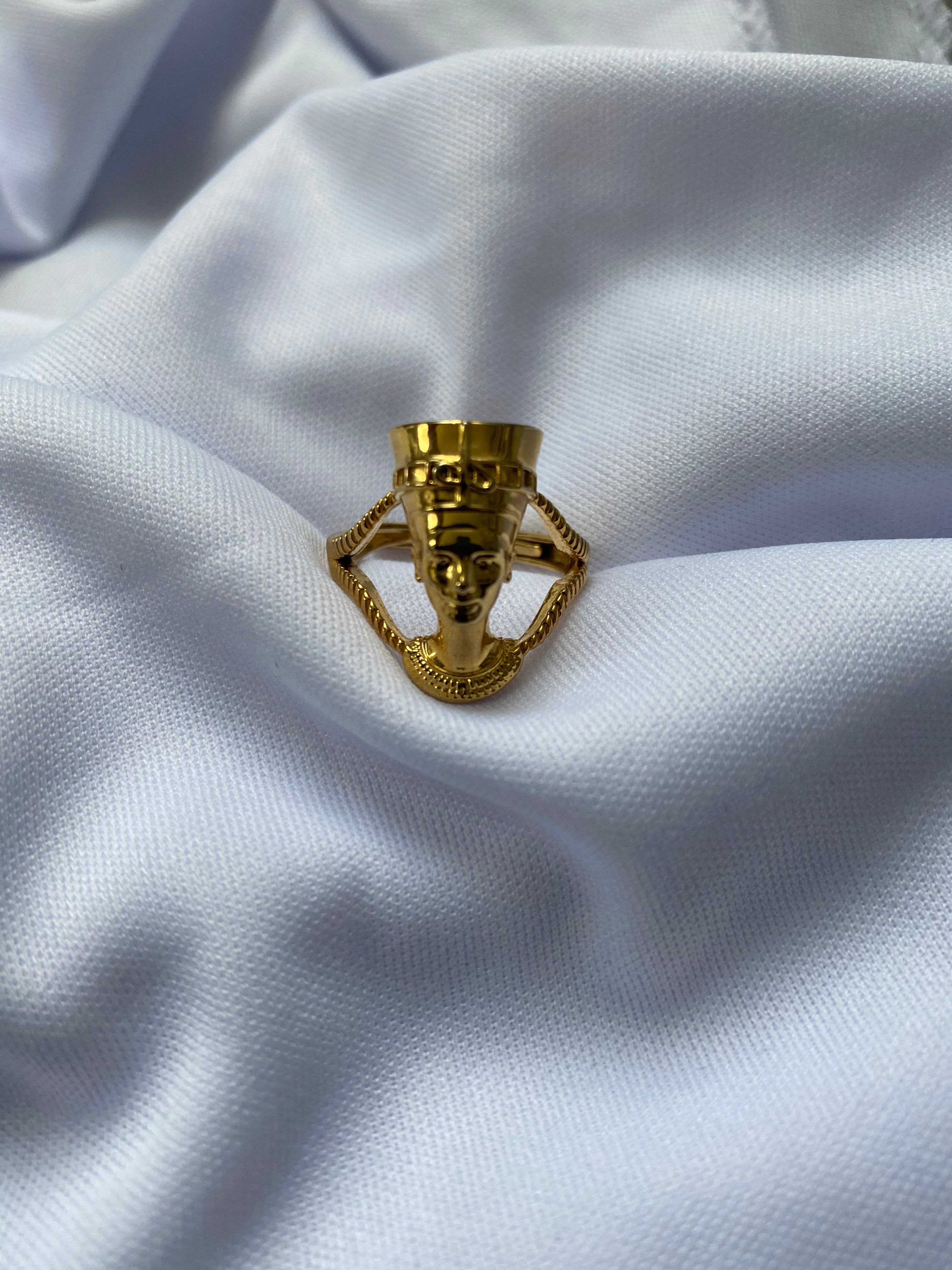 Nefertiti ring