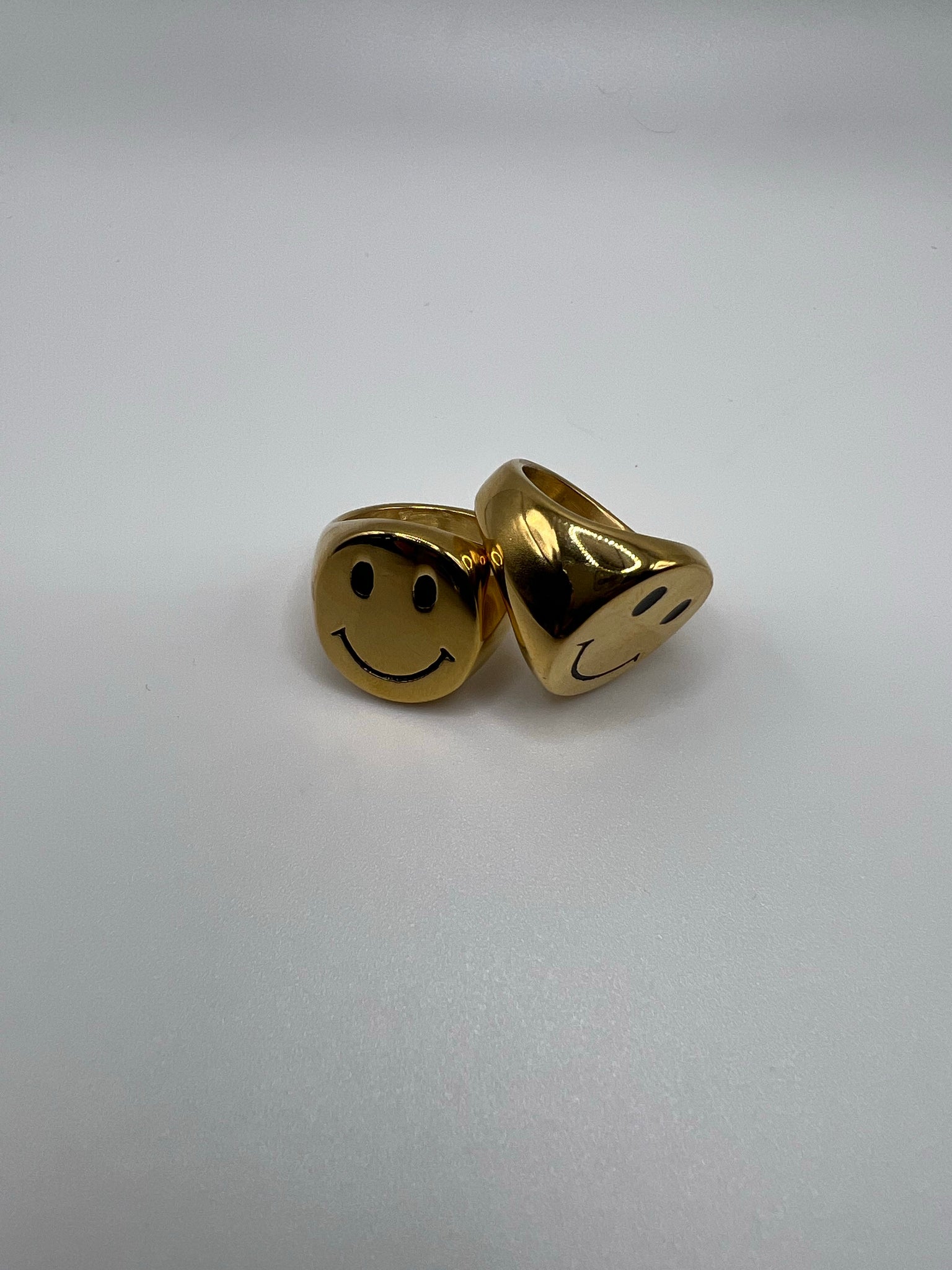 Smiley face ring